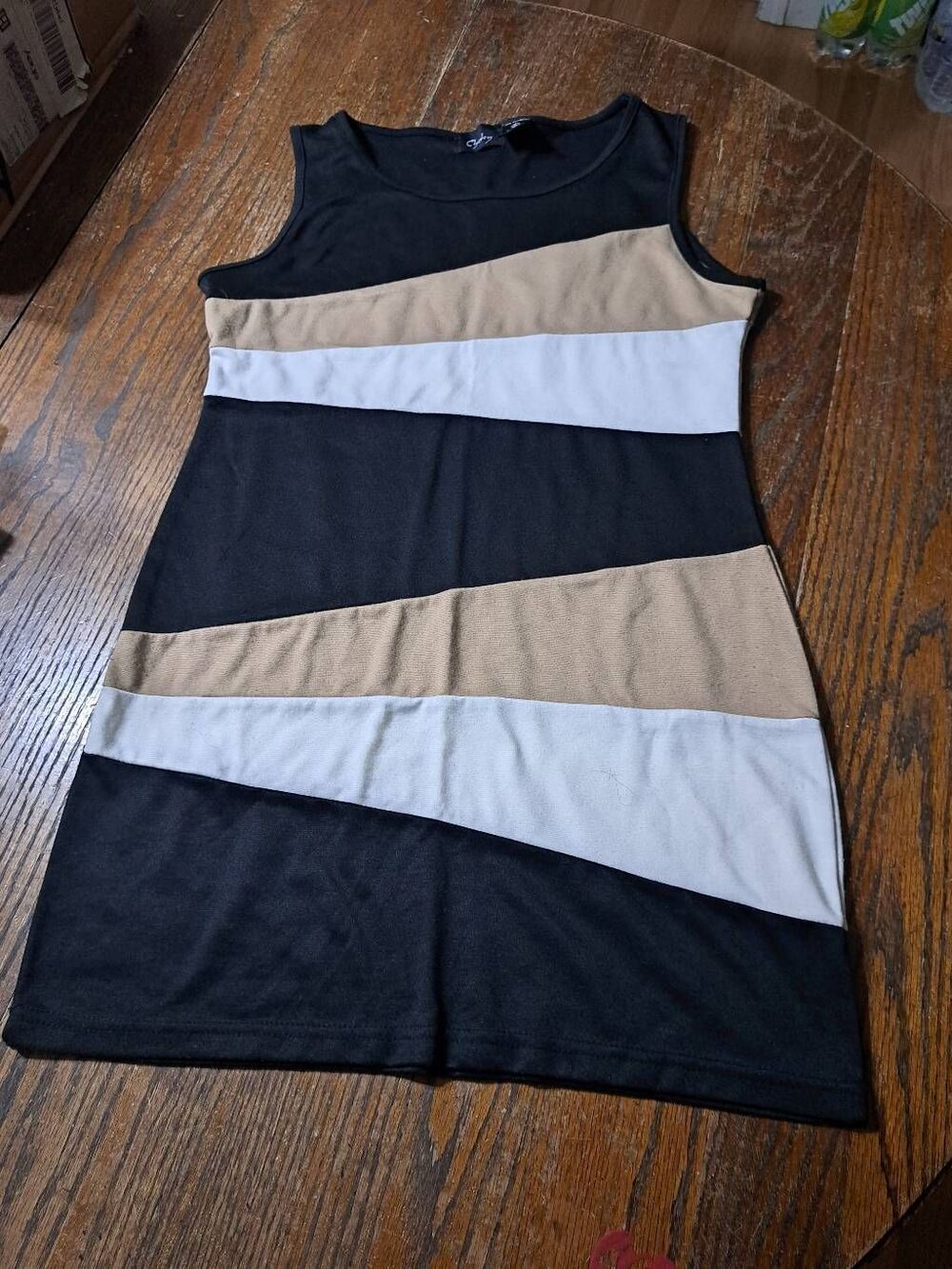 XL Cheslen Sleeveless Colorblock Tan White Black Mini Dress